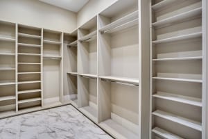 3923-East-Northridge-Circle-39